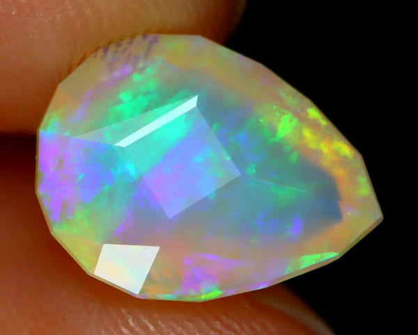 Natural Opal, 1.67 carat