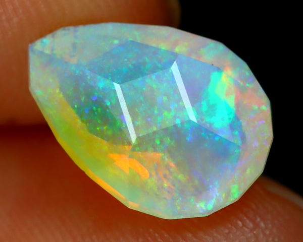 Natural Opal, 1.52 carat
