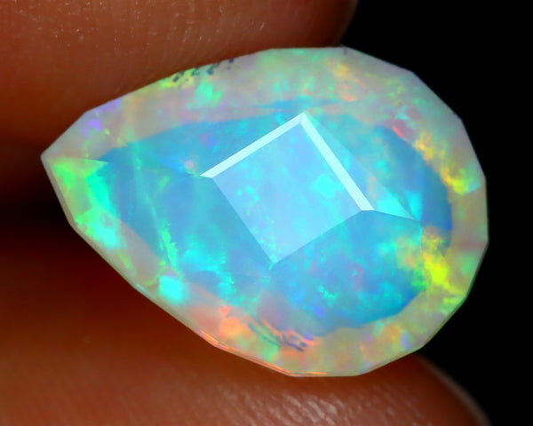 Natural Opal, 1.62 carat