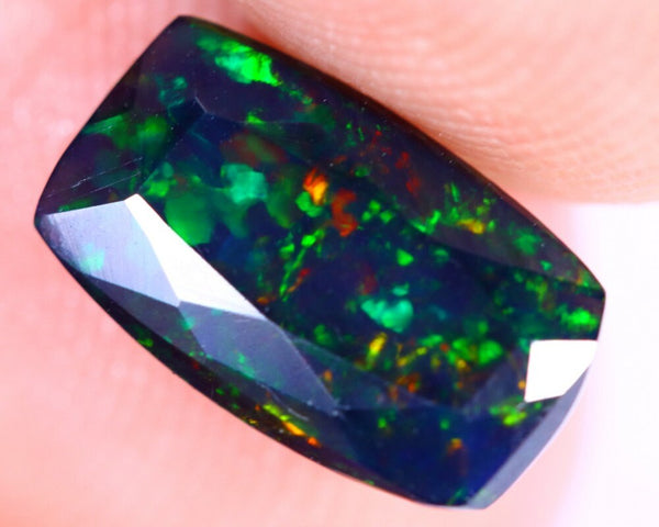 Natural Black Opal, 1.16 carat