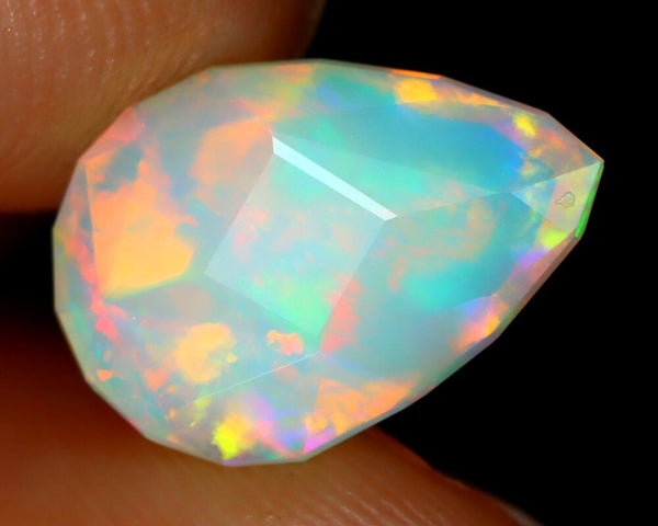 Natural Opal, 1.56 carat